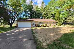 4120 Mallard Dr, Rockford, IL 61109 - Photo 1