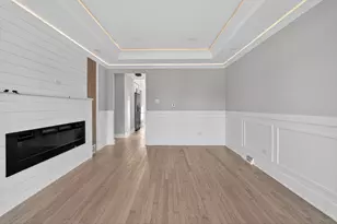 5733 W 83rd Pl, Burbank, IL 60459 - Photo 11