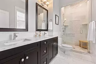 3252 N Seminary Ave, Chicago, IL 60657 - Photo 17