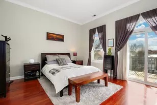 1933 W Irving Park Rd, Chicago, IL 60613 - Photo 9