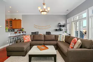 1933 W Irving Park Rd, Chicago, IL 60613 - Photo 3