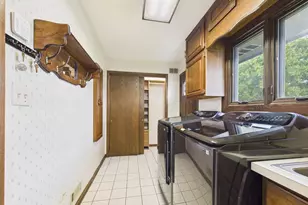 6723 Kingswood Rd, Willowbrook, IL 60527 - Photo 15