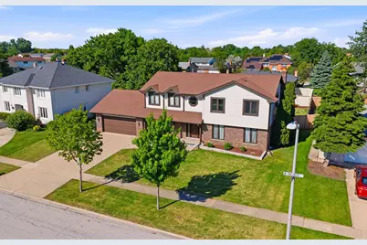 6723 Kingswood Road, Willowbrook, IL 60527 - Photo 5