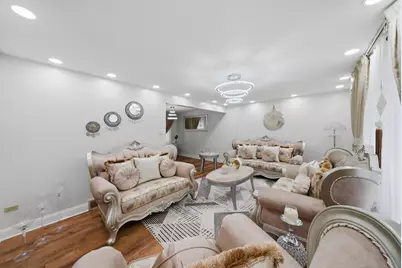 5815 W 87th Place, Oak Lawn, IL 60453 - Photo 3