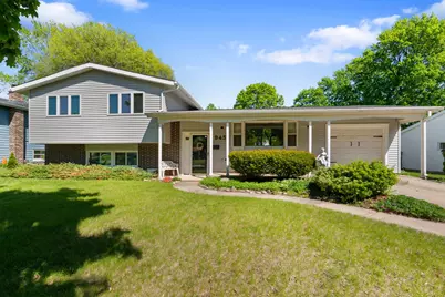 945 Nottingham Lane, Crystal Lake, IL 60014 - Photo 1