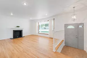 945 Nottingham Ln, Crystal Lake, IL 60014 - Photo 3