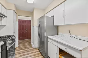 18847 May Ave, Homewood, IL 60430 - Photo 9