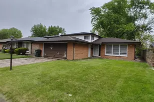 15339 Blackstone Ave, Dolton, IL 60419 - Photo 1