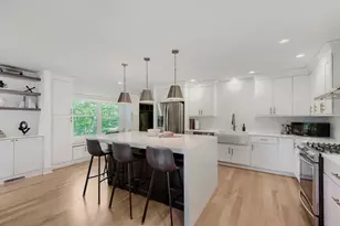 22888 W North Lakewood Ln W, Lake Zurich, IL 60047 - Photo 5