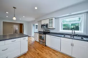 532 Ranch Rd, Wheaton, IL 60187 - Photo 13