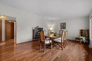 1271 N Randall Rd, Aurora, IL 60506 - Photo 5