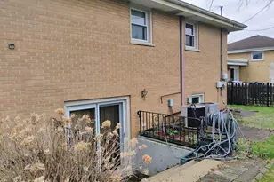 904 S Edward St, Mount Prospect, IL 60056 - Photo 27