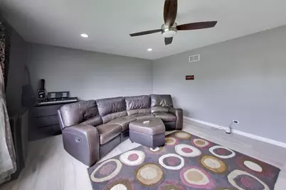3091 Long Common Parkway, Elgin, IL 60124 - Photo 21