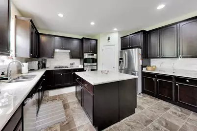 3091 Long Common Parkway, Elgin, IL 60124 - Photo 9