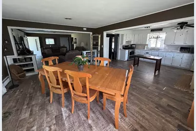312 W Washington Street, Farina, IL 62838 - Photo 7