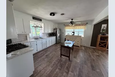 312 W Washington Street, Farina, IL 62838 - Photo 19