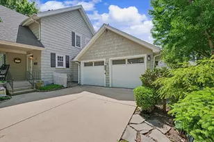 1202 W Healey St, Champaign, IL 61821 - Photo 5