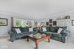 1421 Garfield Ave, Aurora, IL 60506 - Photo 5