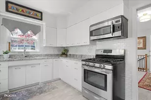 1421 Garfield Ave, Aurora, IL 60506 - Photo 11
