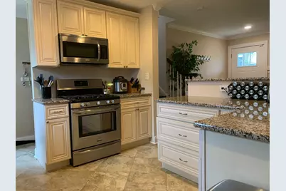 916 Lilac Lane, Naperville, IL 60540 - Photo 9