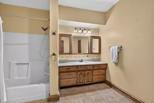 706 Fuller Ave, Streator, IL 61364 - Photo 21