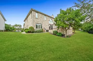 651 Anne Ln, Bolingbrook, IL 60440 - Photo 45