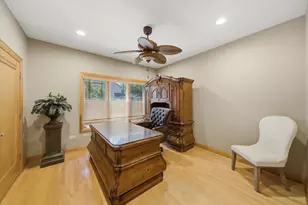 651 Anne Ln, Bolingbrook, IL 60440 - Photo 15