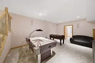 651 Anne Ln, Bolingbrook, IL 60440 - Photo 33