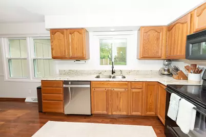 5841 Hoylake Drive, Rockford, IL 61107 - Photo 27