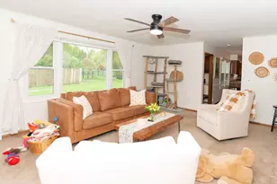 5841 Hoylake Dr, Rockford, IL 61107 - Photo 33