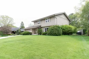 5841 Hoylake Dr, Rockford, IL 61107 - Photo 5