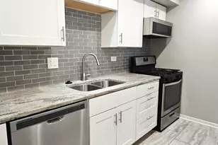 10910 S Kilpatrick Ave, Oak Lawn, IL 60453 - Photo 7