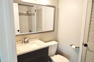 10910 S Kilpatrick Ave, Oak Lawn, IL 60453 - Photo 15