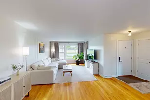 501 S School St, Mount Prospect, IL 60056 - Photo 7