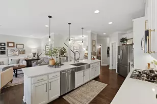 22W408 Autumn Blaze Dr, Glen Ellyn, IL 60137 - Photo 9
