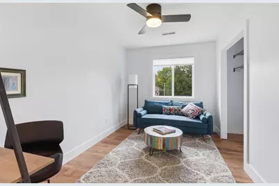 2810 Middle Road, Davenport, IA 52803 - Photo 29
