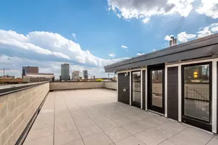 1347 W Grand Ave, Chicago, IL 60642 - Photo 27