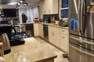 301 Oakbrook Ct, Bartlett, IL 60103 - Photo 17