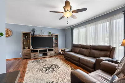 900 Carol Lane, Crete, IL 60417 - Photo 5