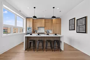1347 W Grand Ave, Chicago, IL 60642 - Photo 7