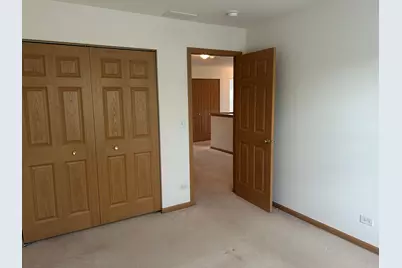 2482 Stoughton Circle, Aurora, IL 60502 - Photo 13