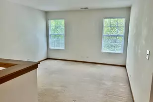 2482 Stoughton Cir, Aurora, IL 60502 - Photo 15