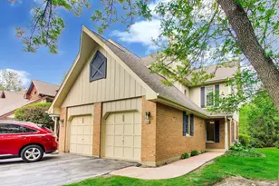 601 Country Ln, Des Plaines, IL 60016 - Photo 1