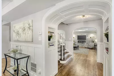 9001 S Claremont Avenue, Chicago, IL 60643 - Photo 3