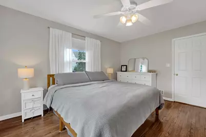 61 Harris Avenue, Clarendon Hills, IL 60514 - Photo 13