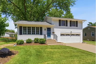 1912 E 31st Street, Davenport, IA 52807 - Photo 1