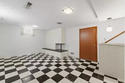 1912 E 31st Street, Davenport, IA 52807 - Photo 23