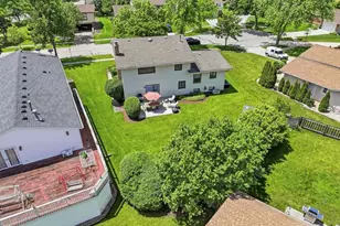 415 Cypress Ct, Schaumburg, IL 60193 - Photo 43