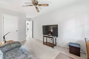 415 Cypress Ct, Schaumburg, IL 60193 - Photo 33