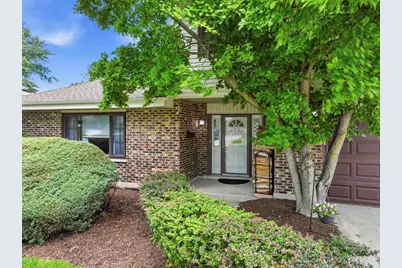 415 Cypress Court, Schaumburg, IL 60193 - Photo 3